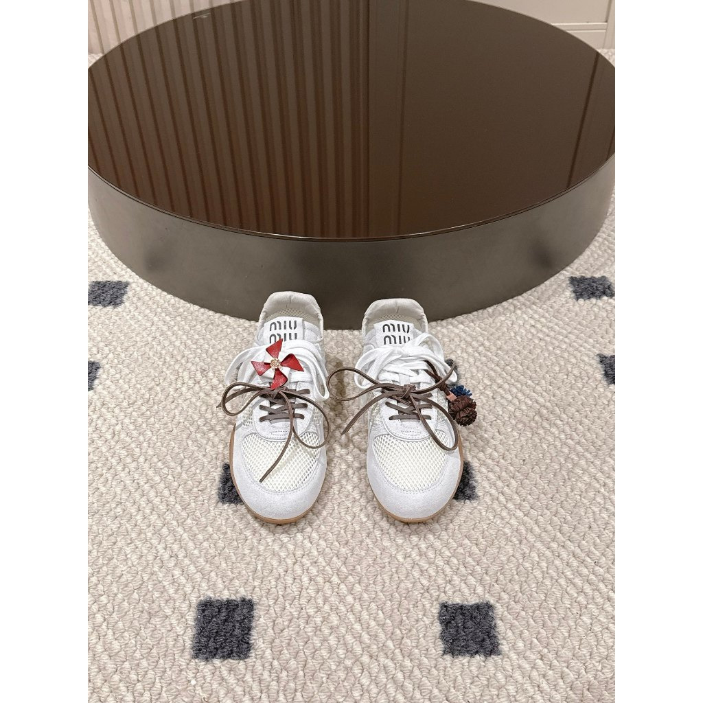 Miumiu Ladies 2026 Spring Breathable สบายรองเท้าผ้าใบการฝึกอบรมเยอรมัน