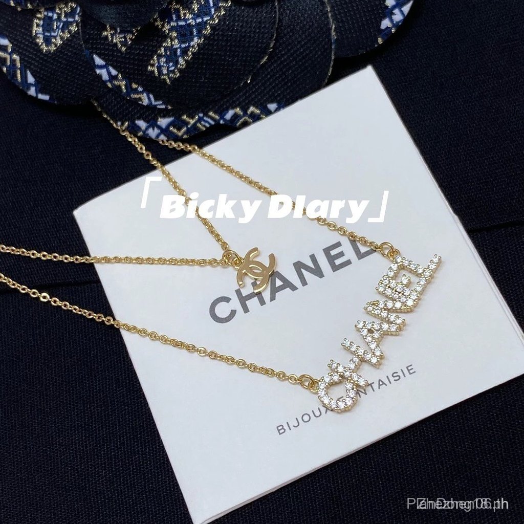 สร้อยคอมัลติเลยerdem Chanel Classic ลายอักษรมรกตเต็มตัว แบบสองชั้น