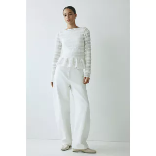 H&M(เอชแอนด์เอ็ม) เสื้อท่อนบนดีไซน์สม็อก Women Smocked top 1320231_1