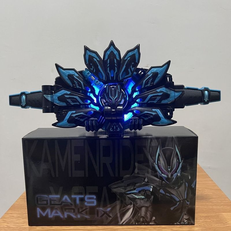 【พร้อมส่ง】Kamen Rider geats การระบุเต็มรูปแบบในประเทศ Kamen Rider Extreme Fox mk9 White Fox Black Fo