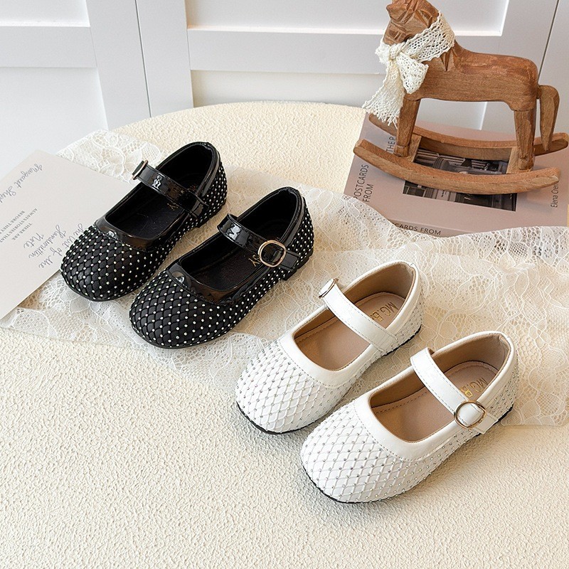 COCO รองเท้าคัทชูแบบสวมเด็กผู้หญิง สีพื้น รุ่น V6659