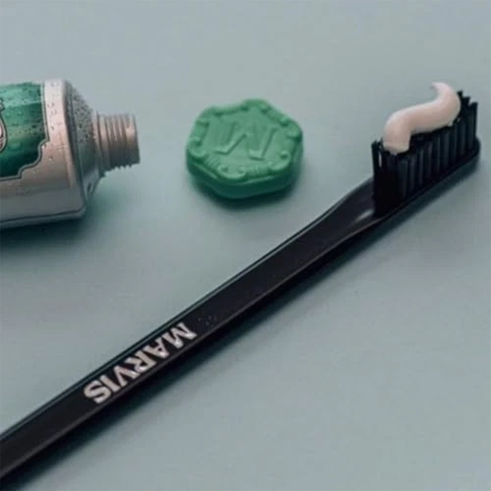 Marvis Premium Toothbrush Medium Bristles Professional Anti-Allergic Gum Care Neutral Bristles Soft 