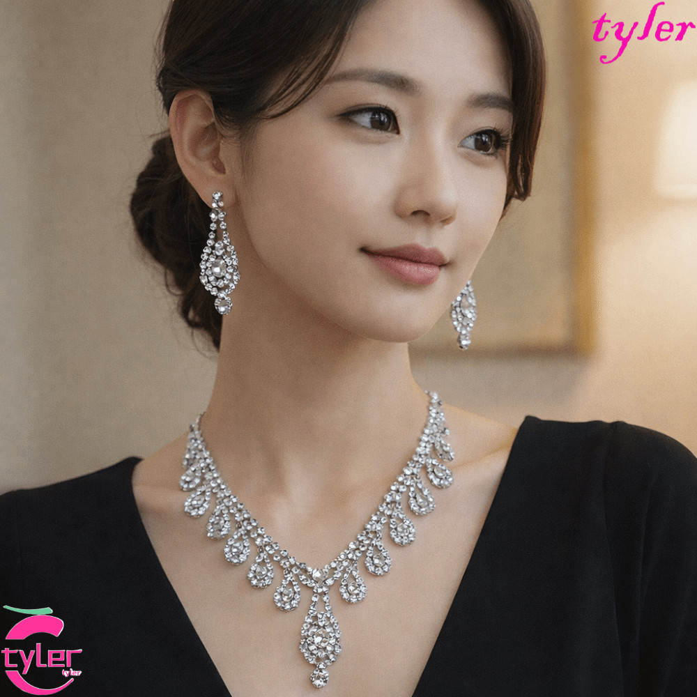 สร้อยคอมือหยดน้ำลายเรขาคณิตพร้อมพลอยเทียม ออกแบบในสไตล์บาร็อคและคริสตัล มีความสวยงามและเน้นรายละเอีย