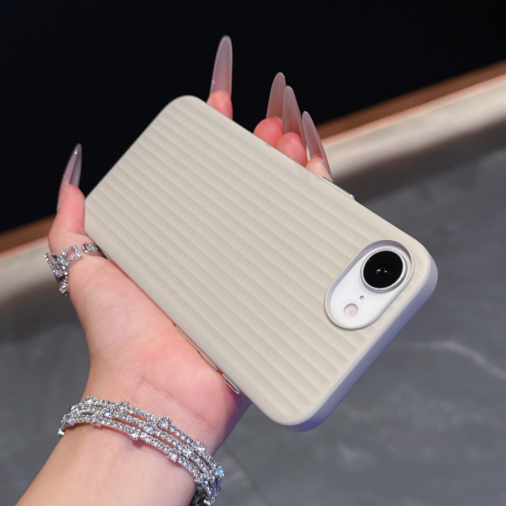 13 ลูกฟูก iphone16e รู้สึกลูกฟูกเคสโทรศัพท์กันลื่นเหมาะสําหรับ Apple Skin เคสโทรศัพท์ 16promax Frost
