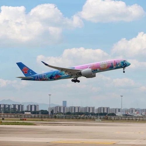 พรีออเดอร์ Phoenix 12058 1: 400 China Southern Airlines A350-900 B-308T