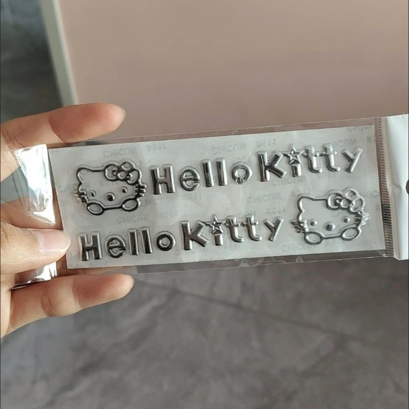 สติ๊กเกอร์โลหะการ์ตูนชุบไฟฟ้า Sanrio Hello Kitty Diy เคสโทรศัพท์สติกเกอร์กันน้ําสติ๊กเกอร์ไฟฟ้าของขวัญวันเกิด