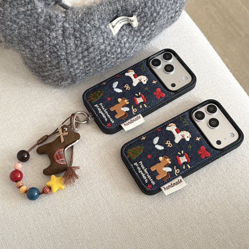 กลองห่อผ้ายีนส์เย็บปักถักร้อยการ์ตูนม้าเคสแข็งสําหรับiPhone 17 16 15 14 13 Pro Maxปลอกปักเคสโทรศัพท์สําหรับiPhone17กรณีปก