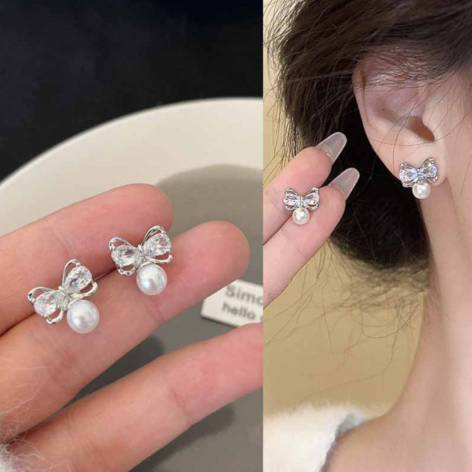 S925 เข็มเงินต่างหูมุกโบว์เพชรสุดเก๋ E036