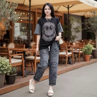Mayura Stores No.R147 ชุดเซ็ท2ชิ้น พิมพ์ลายหน้าอมยิ้ม เสื้อ+กางเกงผ้ายืดยีนส์เทียม ชุดเซ็ทแฟชั่น
