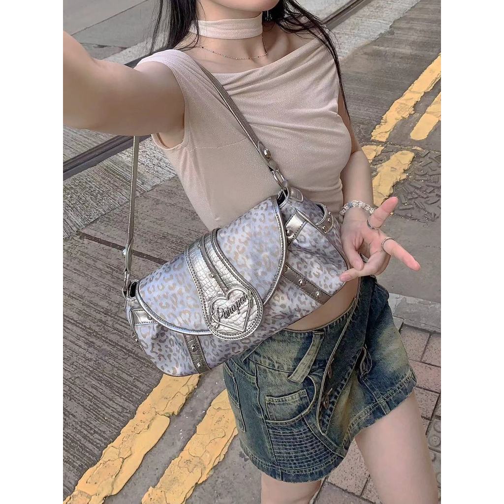 Silver Leopard Print Rivet Underarm Bag Pillow Bag