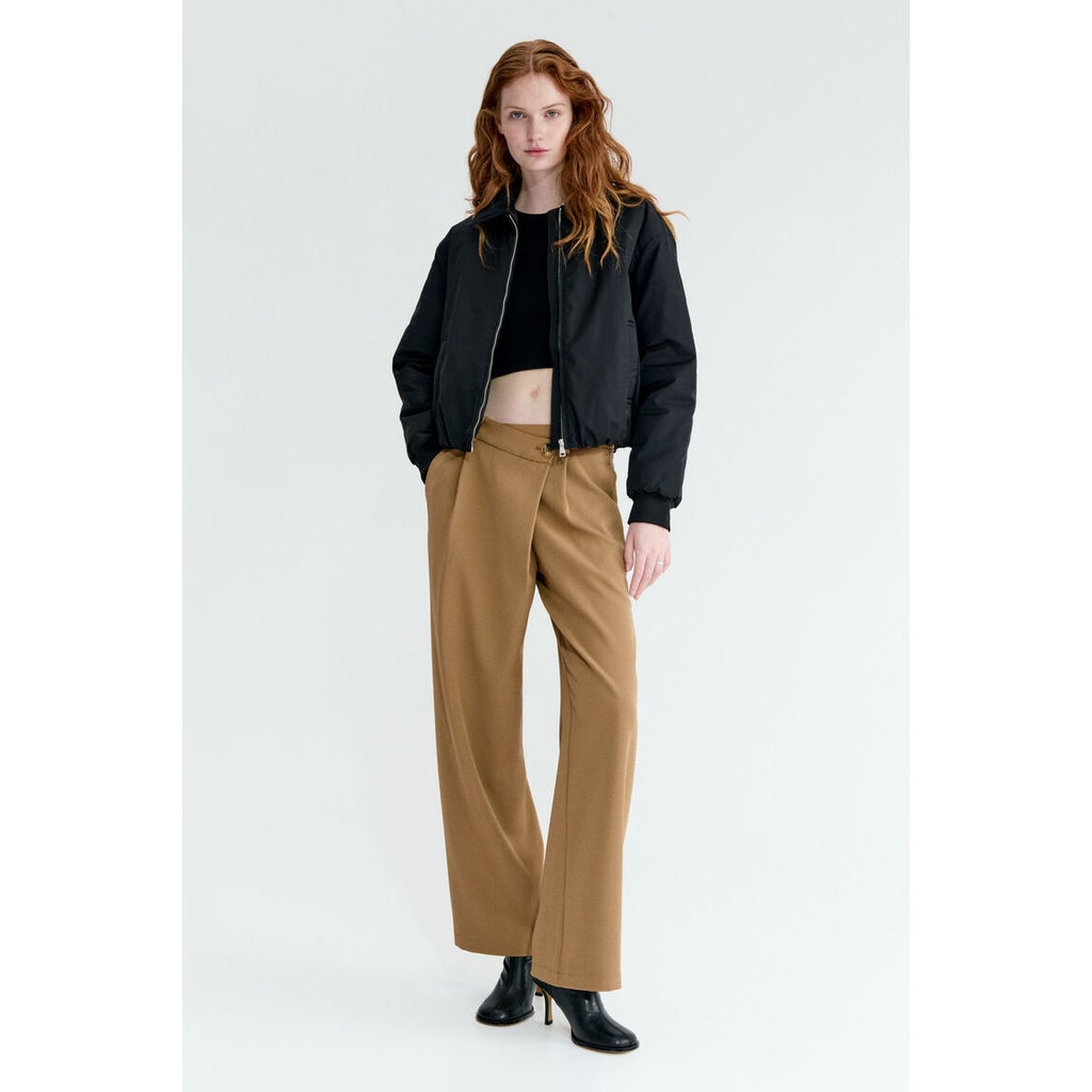 H&M(เอชแอนด์เอ็ม) กางเกงทรงเทเลอร์แบบทับหน้า ผู้หญิง 1322865_1