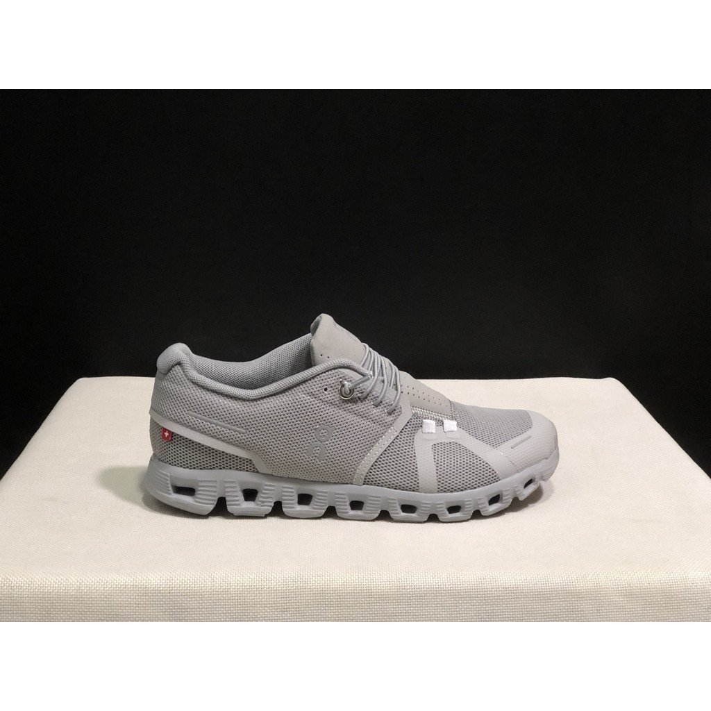 ยี่ห้อใหม่ Cloud 5 น้ําหนักเบา Unisex กีฬารองเท้าวิ่ง 2 0XL2 NU5N 03SU