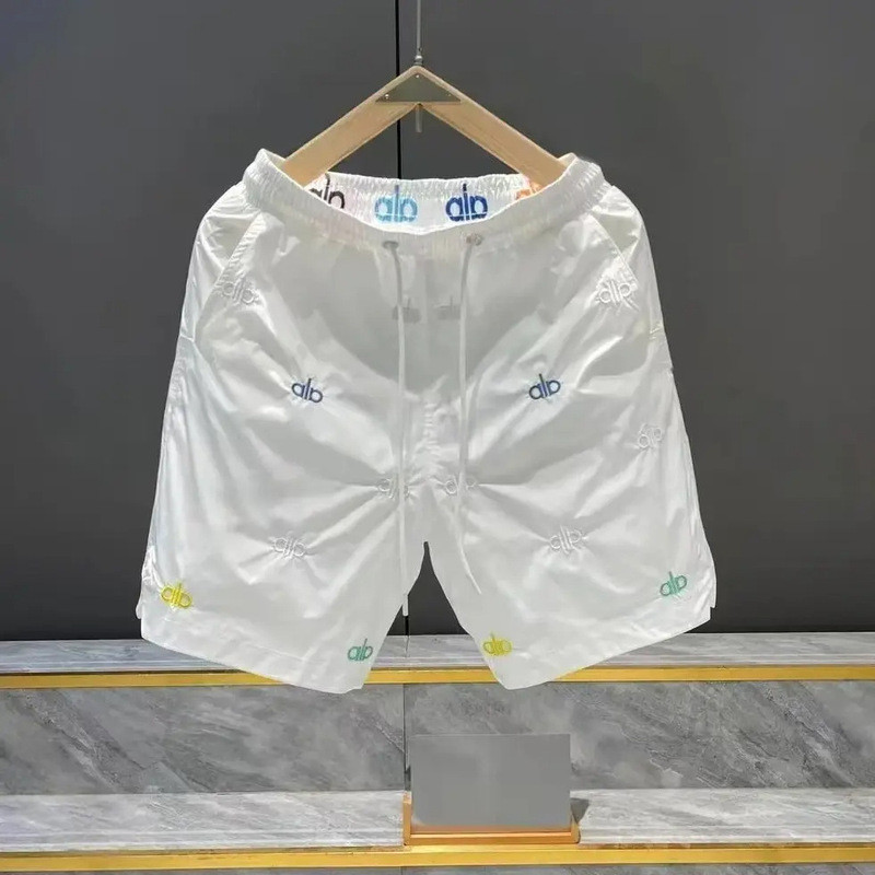 冰丝男士短裤夏季新款男士休闲短裤潮流薄款轻奢刺绣字母短裤男夏Ice Silk Men's Shorts, New Summer Men's Casual Shorts, Trendy Thin Lig