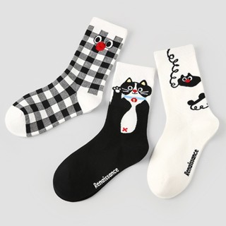 ถุงเท้าข้อกลาง ลายการ์ตูนแมว สีขาวดำ มินิมอล