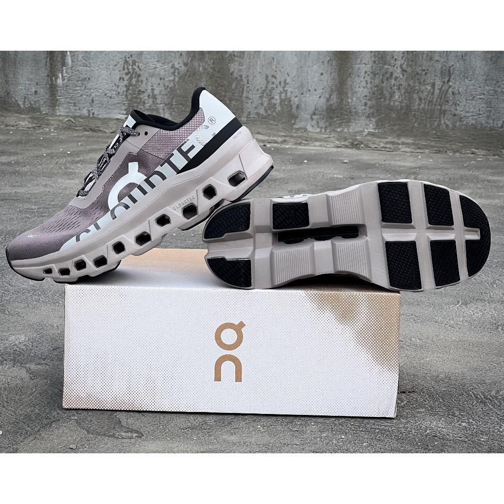 รองเท้าวิ่ง Cloud Monster จาก Q3TV สำหรับทั้งผู้ชายและผู้หญิง ตามมาตรฐาน IFSC