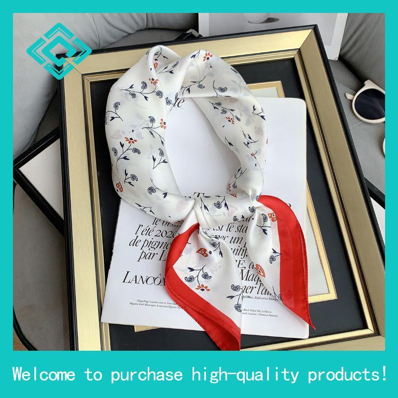 ผ้าพันคอไหมทรงสี่เหลี่ยม ผ้าพันคอผ้าโพกหัวลายตารางหมากรุกลายดอกไม้ ขนาด 70x70 ซม. Dynamic and Easy t