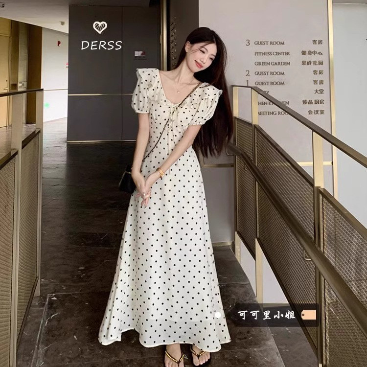 ชุดย้อนยุคฝรั่งเศสลายจุดลูกไม้ขึ้นพัฟแขนแคบ-เอว ผอมลง ดูกระโปรงยาวชุดเสื้อผ้าผู้หญิง