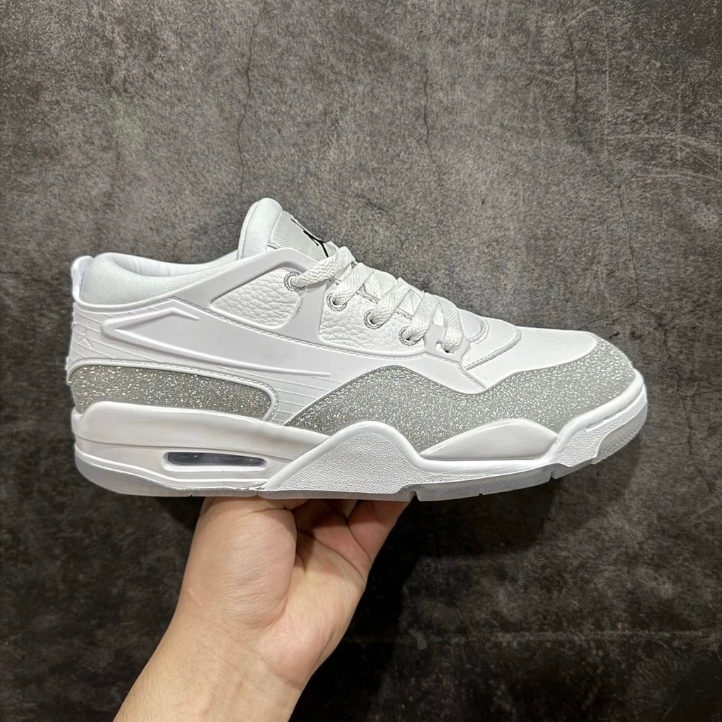 รองเท้าบาสเก็ตบอล Air Jordan 4 RM Remake Low-Top Retro สีSilver Gypsophila HQ3441-111