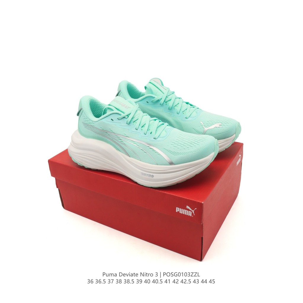 รองเท้า MagMAX Nitro Low-Top สำหรับผู้ชายและผู้หญิง ออกแบบมาให้มีการยกระดับส้นและความสามารถในการระบา