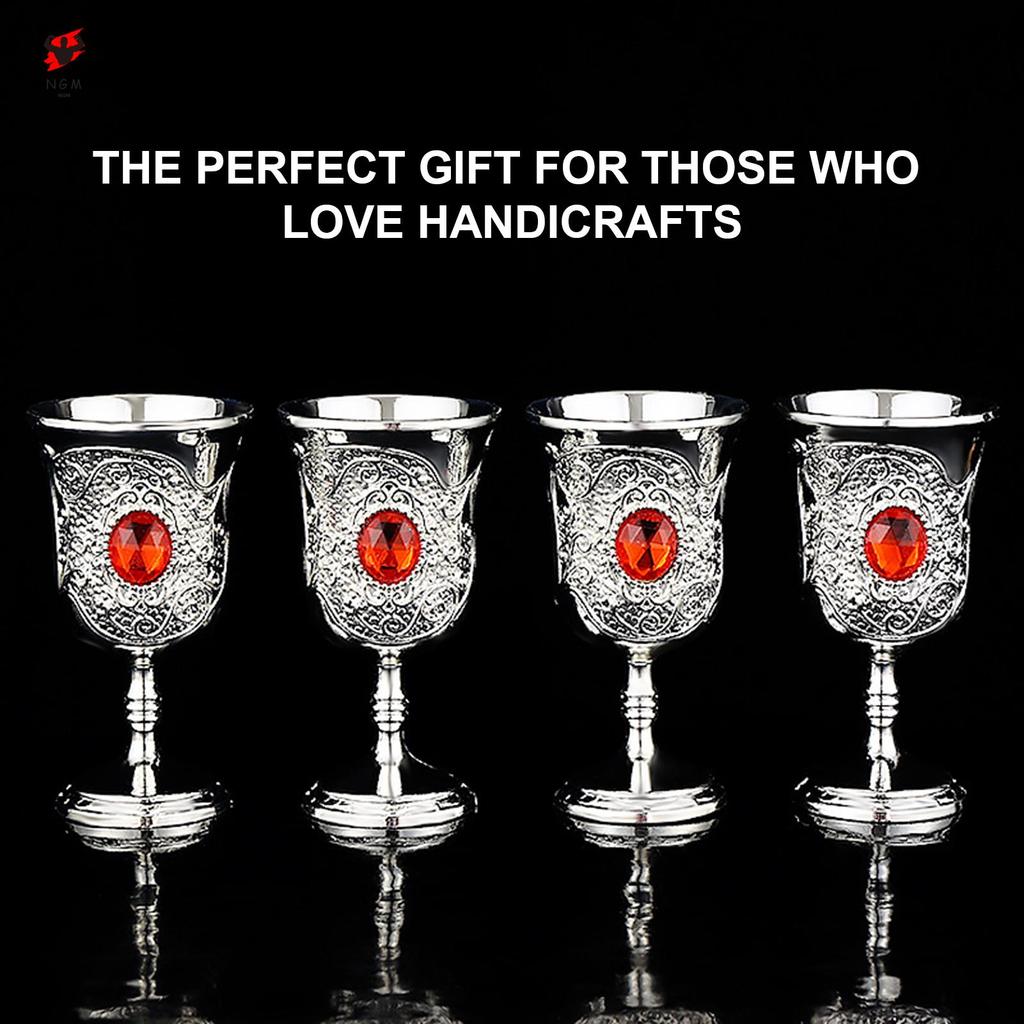 Retro Medieval Wine Goblet พร้อมแฟลช Rubine Decor Elegant Goblet สําหรับพิธีขึ้นบ้านใหม่ของขวัญงานรื