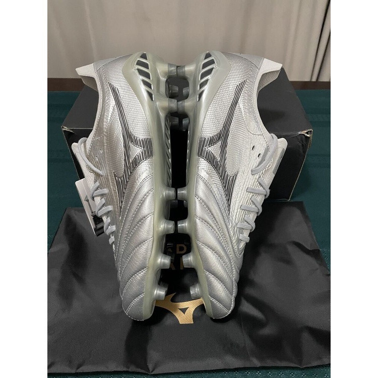 Sanrio Morelia Neo 3 Beta Silver Mens Football Boots Brand New Strap Box 66SL