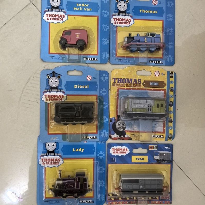 【พร้อมส่ง】รถไฟโทมัส thomas and friends รถไฟ รถไฟของเล่น