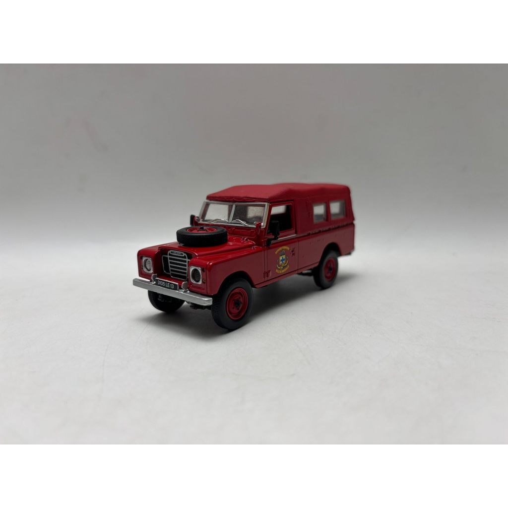 [คลังสินค้าพร้อม] UH 1/43 LAND ROVER Defender LAND ROVER serie III รถดับเพลิงโมเดลรถอัลลอย, 98 ใหม่,
