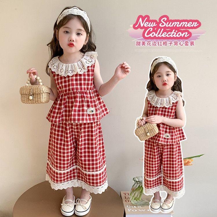 พร้อมส่งจากไทยคะ ชุดเซ็ตเด็กผู้หญิง เสื้อ+กางกง สีแดงลายสก็อตค่ะ เนื้อผ้าบาง เบา ใส่เย็นสบายค่ะ AH776