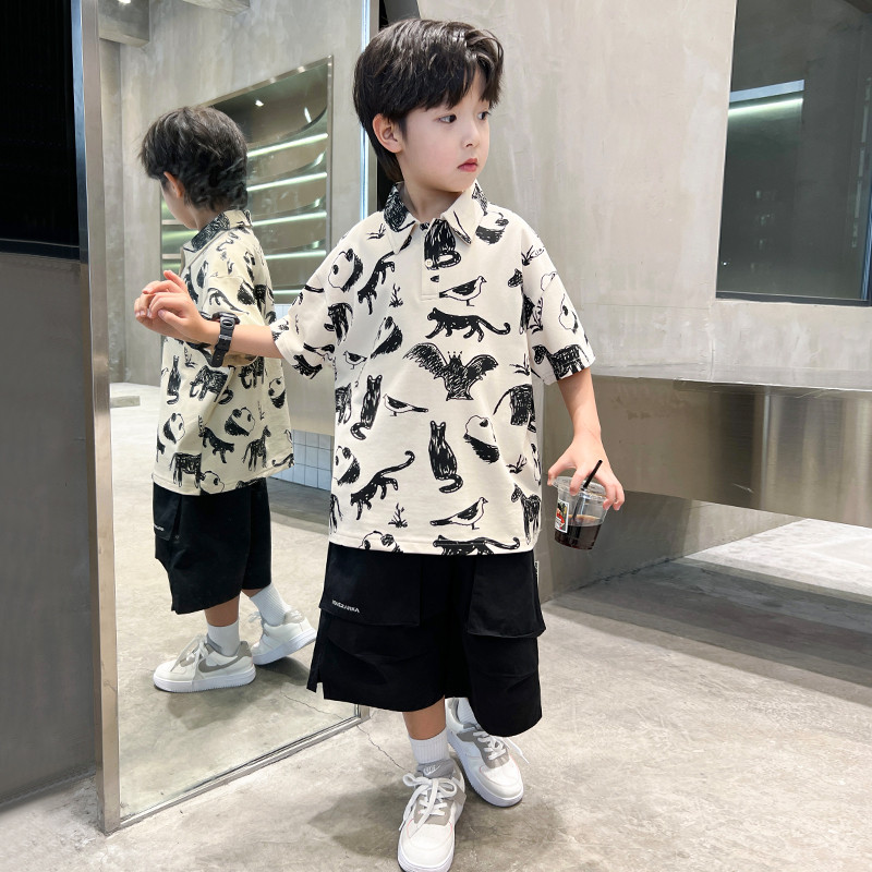 ชุดเด็กชายทํางานกลางฤดูร้อนสไตล์ใหม่เสื้อโปโลเด็กกางเกงห้าจุดชุดสองชิ้นแฟชั่น * จ2046