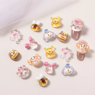 30 ชิ้นเรซิ่นมินิการ์ตูน Sanrio ตุ๊กตาหมี, ลูกแมว, ผึ้ง, bee bottle Charms Rhinestones DIY Craft สําหรับเล็บ 3D เครื่องประดับ