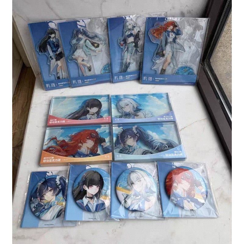 อย่างเป็นทางการของแท้ Lawson  Wuthering Waves Collaboration Second Wave Merchandise – ของเล่นตุ๊กตา/บล็อกอะคริลิค/ขาตั้งโทรศัพท์ Augusta/Yuno/Chisa/Galberina G3SE