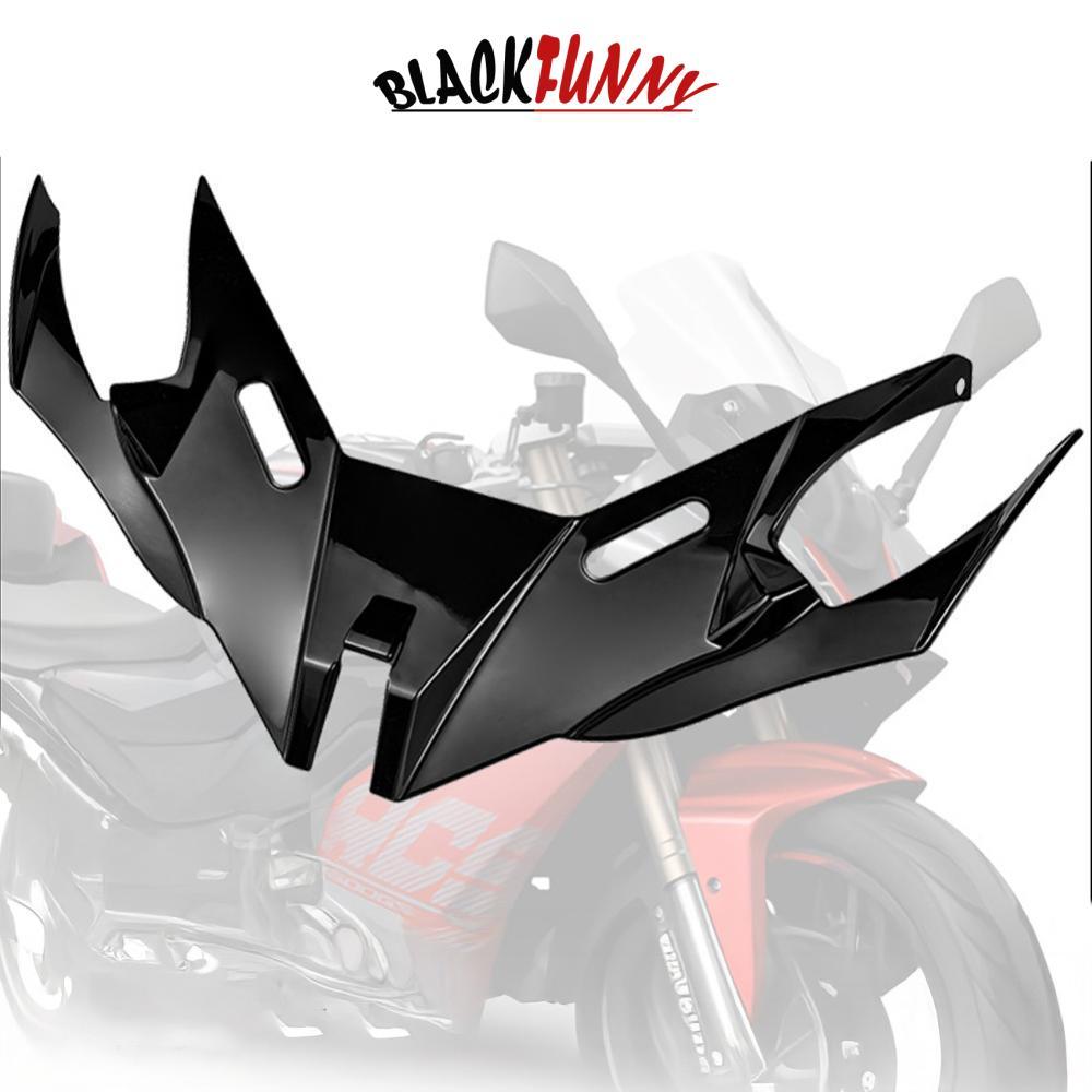 BLACKFUNNY รถจักรยานยนต์ Winglet Aerodynamic Wing Shark Fin Air Intake Wing ด้านหน้าสปอยเลอร์คาง & W