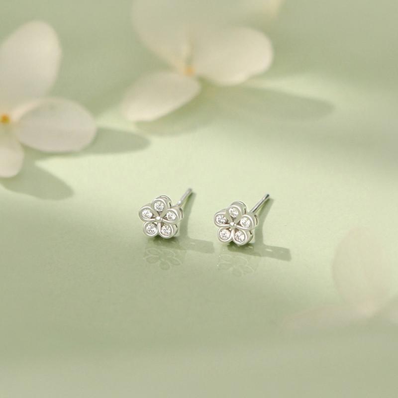 Posy Earrings ต่างหูเงินแท้ S925 [MERCELO]