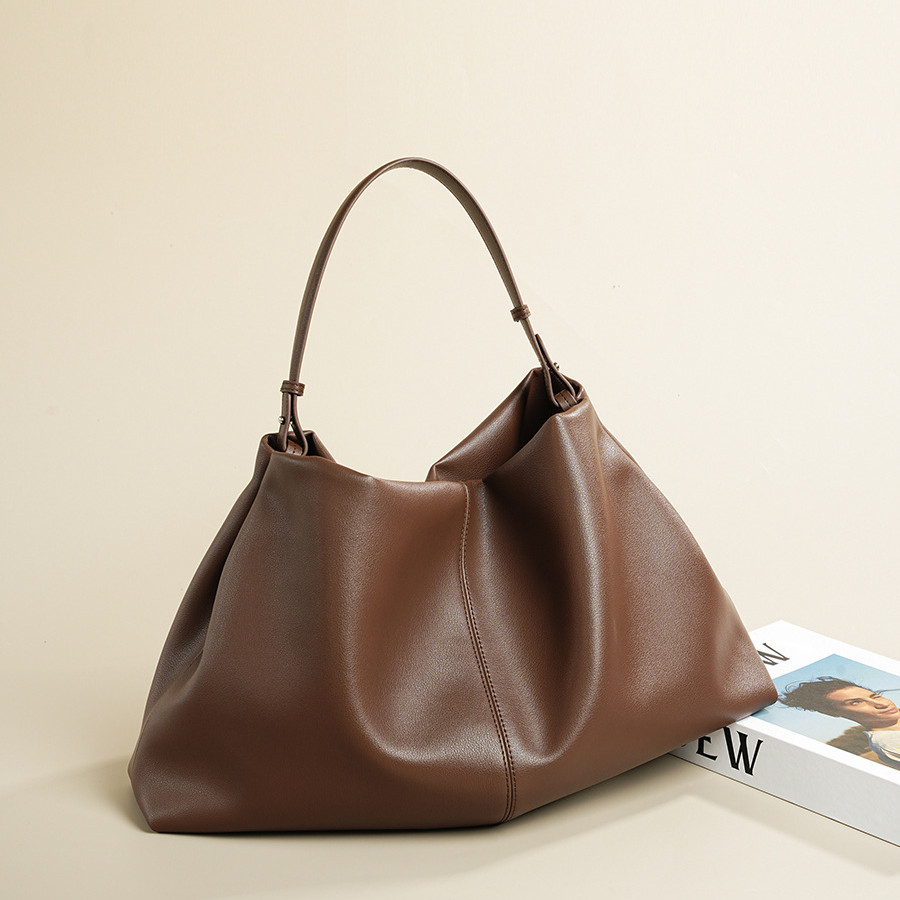 ฤดูใบไม้ร่วงฤดูหนาว Kite Wandering Underarm Tote กระเป๋าสไตล์ขี้เกียจขนาดใหญ่ความจุ Soft Cowhide ไหล่เดียว