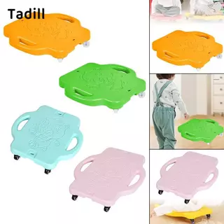บอร์ดสกู๊ตเตอร์อเนกประสงค์ Tadill มีที่จับออกแบบพิเศษ ใช้ได้ทั้งในสนามเด็กเล่นและสวนหลังบ้าน