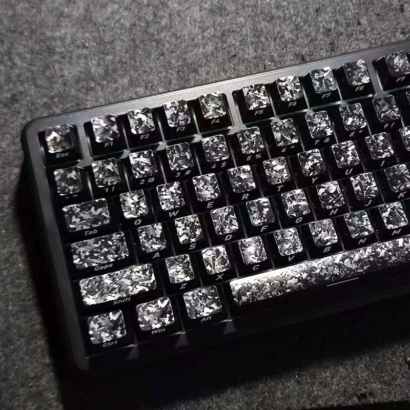 คีย์แคปลาย คีย์แคปไทย คาร์บอนไฟเบอร์ปลอมคาร์บอน Texture Keycap ด้านข้างแกะสลักโรงงานเดิมคีย์บอร์ดหมว