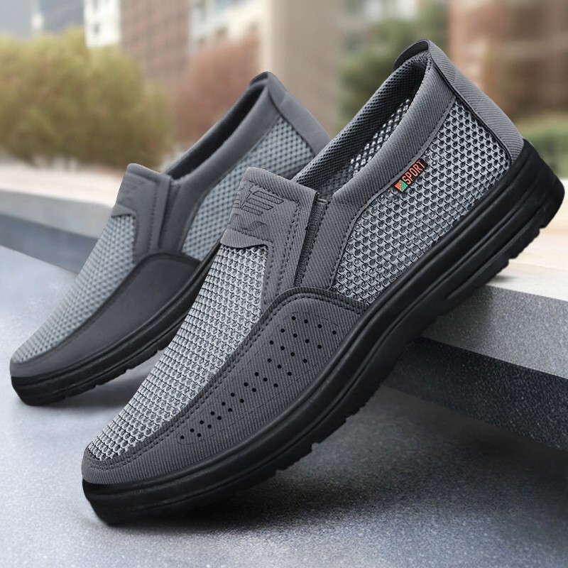 รองเท้าขนาดใหญ่รองเท้าระบายอากาศ Slip-On รองเท้าพ่อรองเท้าลําลองทนทาน Anti-Made All-Match Players