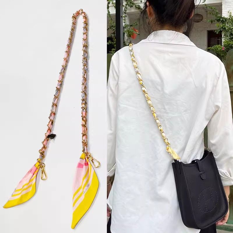 กระเป๋าถือโซ่พร้อมผ้าพันคอดีไซน์หรู ปรับสายได้ สำหรับ стильแฟชั่นประจำวัน