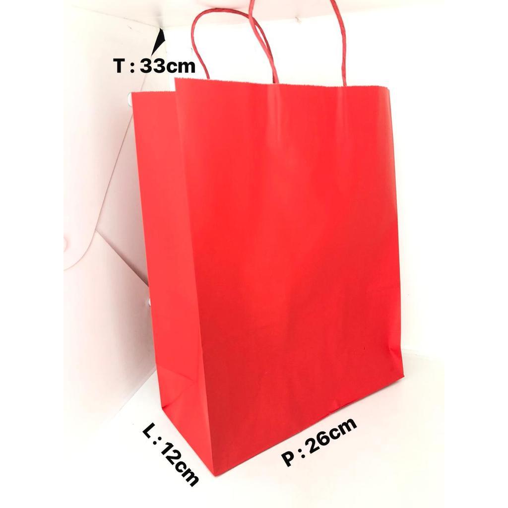กระเป๋าใส่กระดาษ 12 ชิ้น สีแดง KRAFT STRAP 26X12X33 YYP
