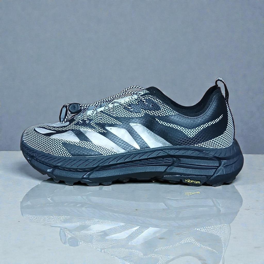 รองเท้ากลางแจ้ง Hoka Sasfy Tapak Vibram