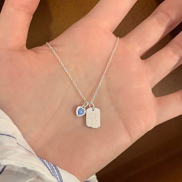 Sweet Blue Love สร้อยคอผู้หญิง Simple Square ยี่ห้อ Letter All match ประณีต Collarbone CHAIN Ins ยอด