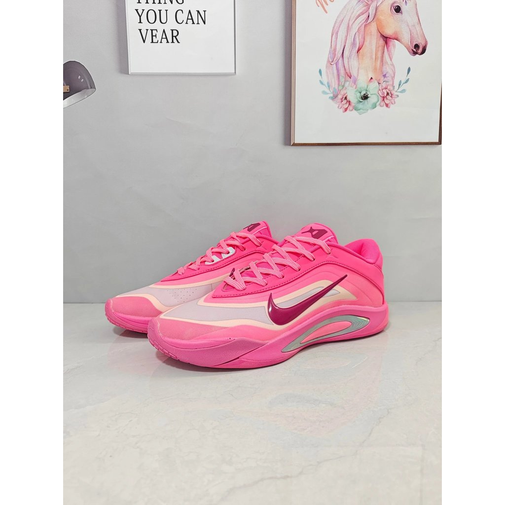 รองเท้าNike A'One Aja แบบ Low-Top สำหรับผู้ชายและผู้หญิง | ทนทานและออกแบบมาเพื่อ WNBA Star Aja Wilso