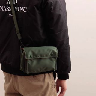 ญี่ปุ่นคลาสสิก~TANKER Water-Repellent Messenger กระเป๋าอินเท…