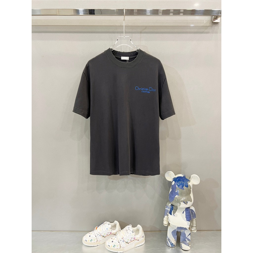 DIOR/DIOR/2026 สไตล์ใหม่ผู้ชายผู้หญิงสไตล์คอกลมแขนสั้นเสื้อผ้าฤดูใบไม้ร่วงรอบคอ Slim-fit Raglan แขน 