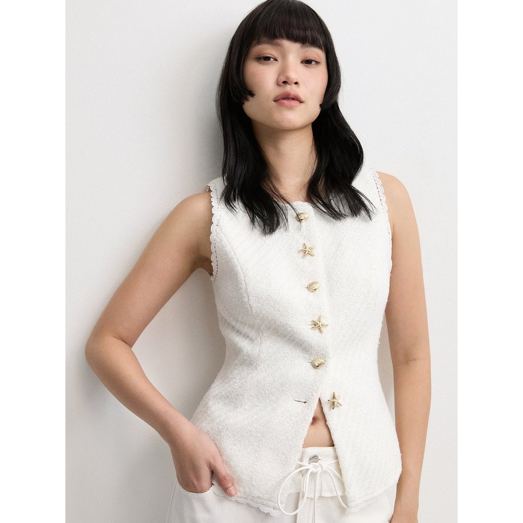 [Pomelo] เสื้อแขนกุดผ้าทวีด / Textured Tweed Vest with Eyelet Trim