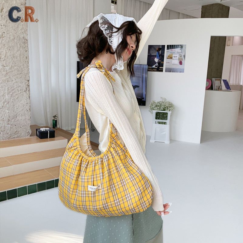 C.R.Tote Bag สไตล์เกาหลี 2026 | กระเป๋าถือ น้ำหนักเบา | แฟชั่น แมทช์ง่าย | ความจุใหญ่ สำหรับท่องเที่ยวและช้อปปิ้ง | ของขวัญสำหรับผู้หญิง