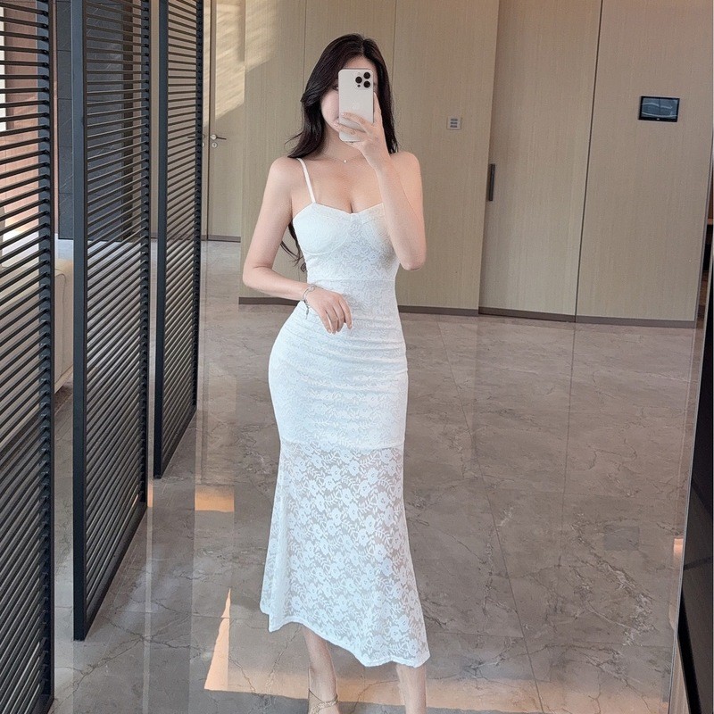 ชุดแซมลูกไม้ SFG Pure Desire สไตล์บาง ส่วนบนคอแคบ กระโปรงทรง fishtail พอดีตัว เหมาะสำหรับโอกาสที่ต้อ