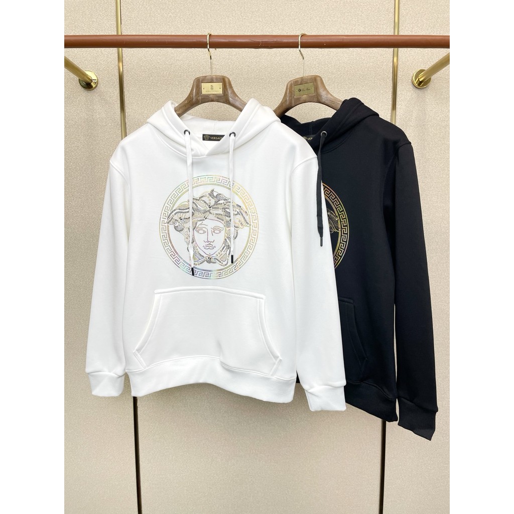 เสื้อยืด VERSACE สำหรับผู้ชายและผู้หญิง ไม่ต้องรีด สามารถแมทซ์ได้ทุกโอกาส ทรงคล่องตัว
