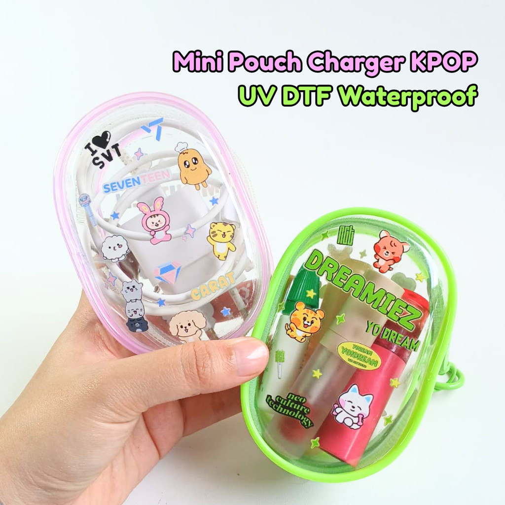เครื่องชาร์จกระเป๋ามินิ KPOP UV DTF กันน้ํา – กระเป๋าสตางค์สายชาร์จ – KPOP Merch Unofficial Merch Fa