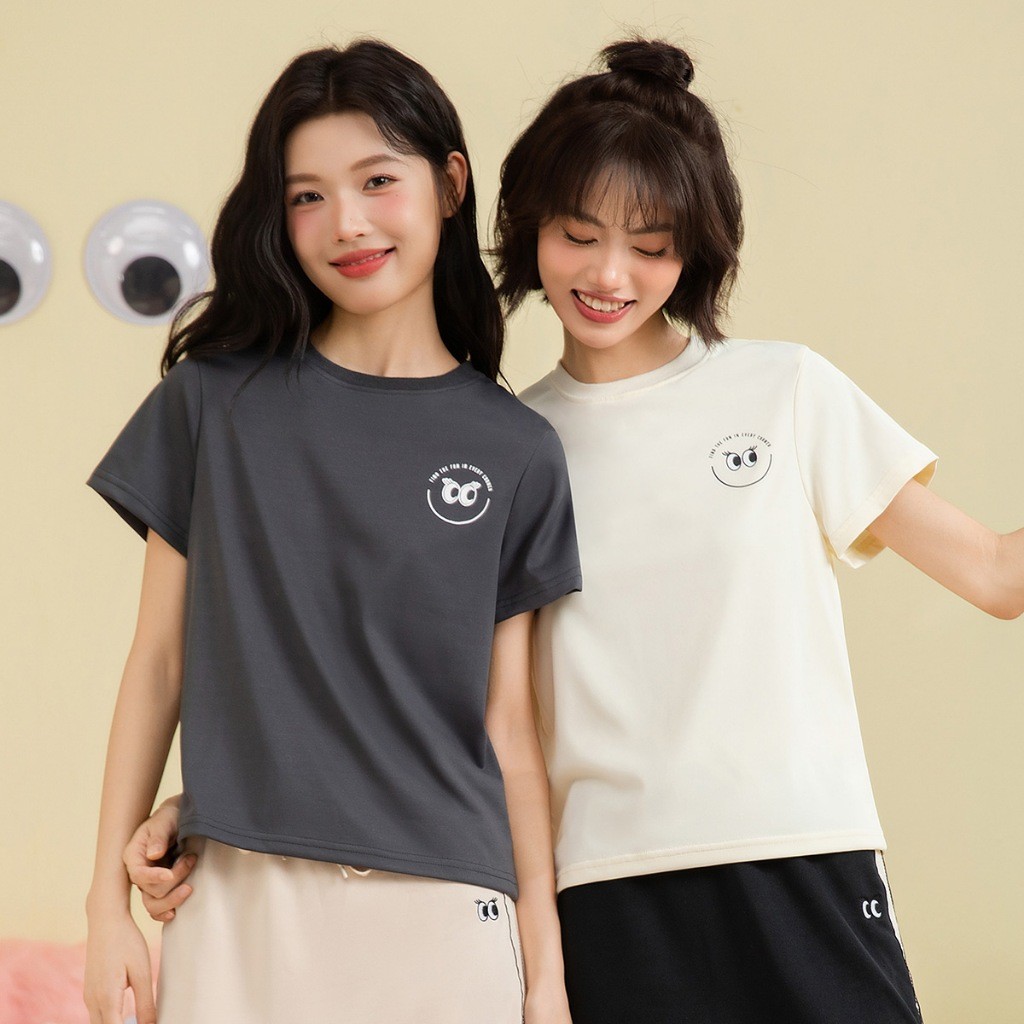 Young Hearts Fit Tee Basic Peekaboo V02-S00008
